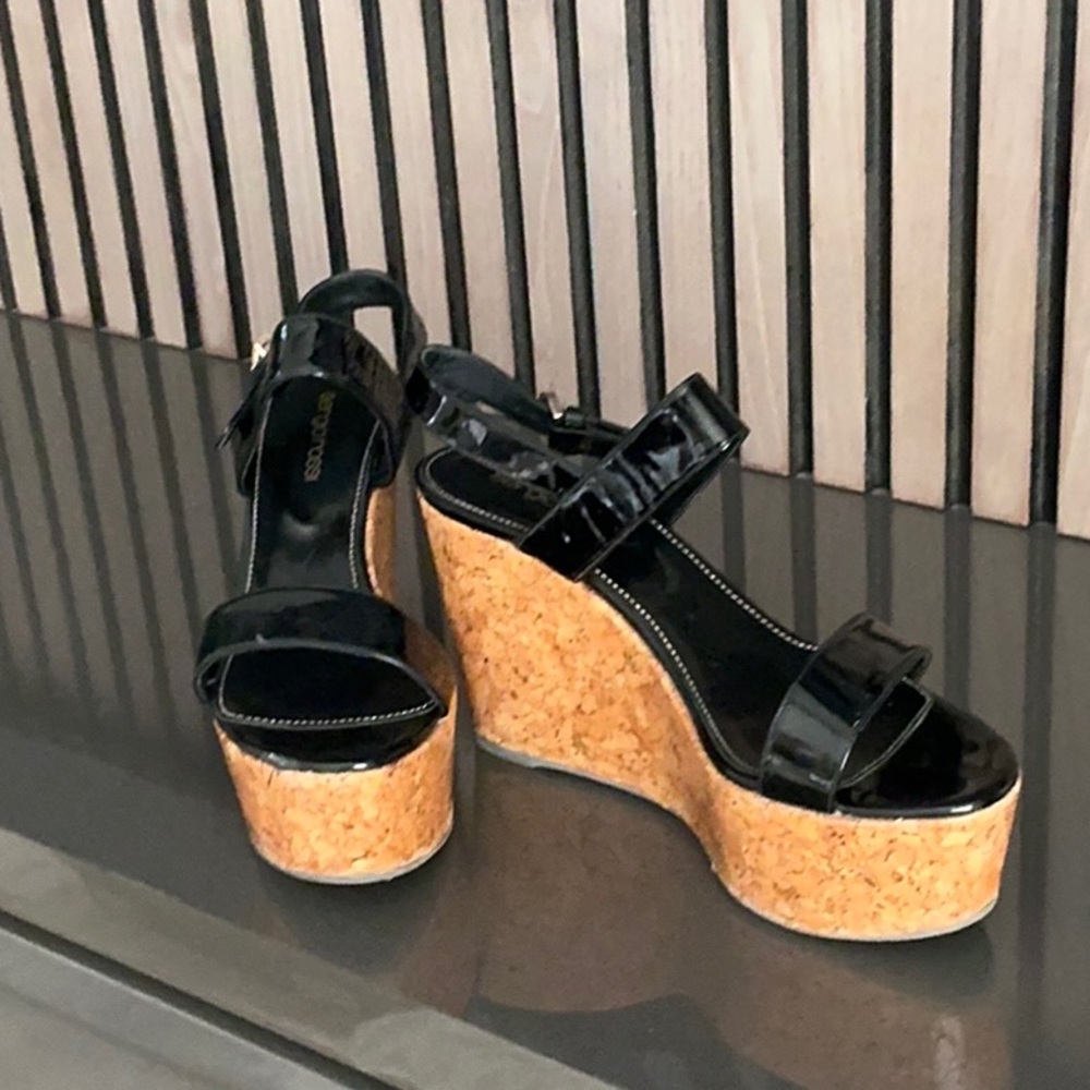 Like new wedges